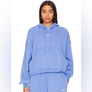Nike Women’s Phoenix Oversized-Oversized Hoodie in Polar/Sail